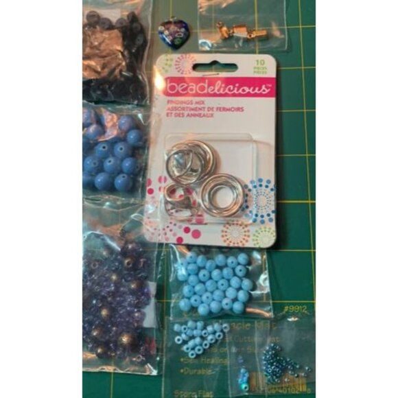 Assorted Jewelry-Making Beads Supplies Set - Mixed Colors & Sizes - Picture 5 of 8